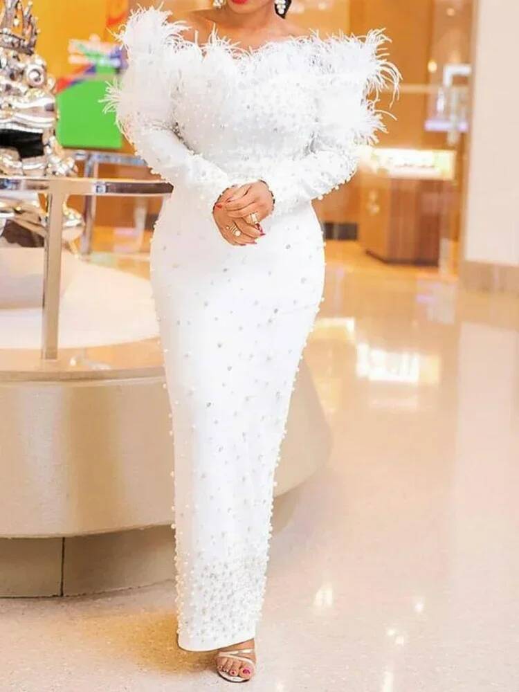 Formal Wear Gowns For Women - Weißes Federkleid für Damen mit Perlen,
