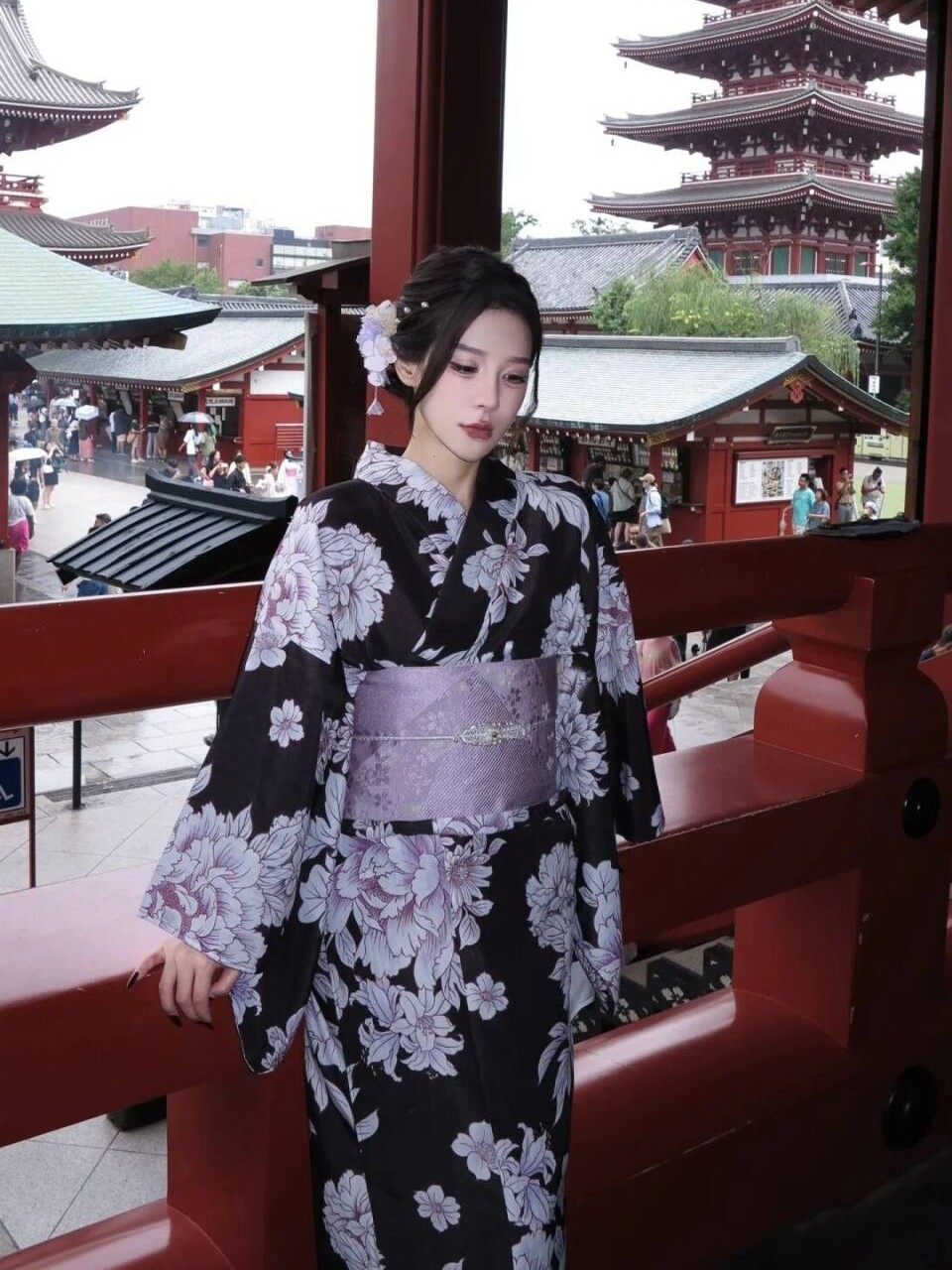 Traditioneller japanischer Kim – Women Formal Wear Photoshoot Bewertung und Preis