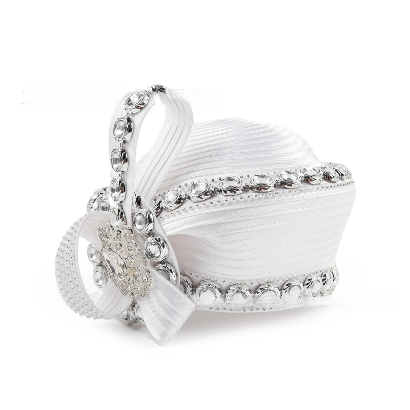 Hochwertige Strass-Fascinator- – Women Formal Wear Photoshoot Bewertung und Preis