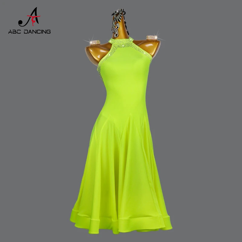 2026 Neues Lateinamerikanische – Women Formal Wear With Skirt Bewertung und Preis
